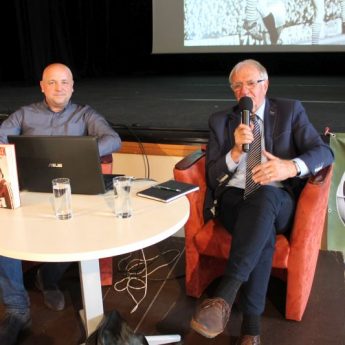 „Piłka nożna jest nieobliczalna, ale sprawiedliwa”, czyli spotkanie z Antonim Piechniczkiem „Piłka nożna jest nieobliczalna, ale sprawiedliwa”, czyli spotkanie z Antonim Piechniczkiem